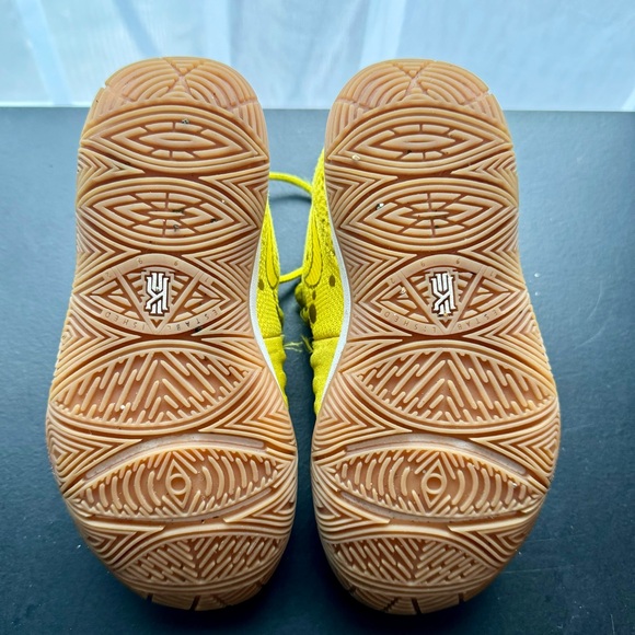 NIKE Kyrie Sponge Bob Basketball shoes USED Size 11C - Picture 5 of 10